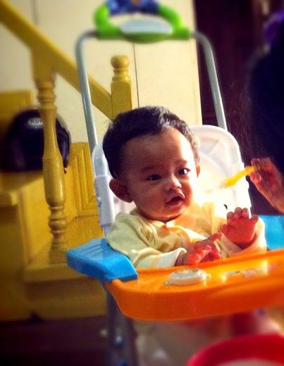 Pertama Kali K dikasih Bubur dan SUKSES! Alhamdulillah :)