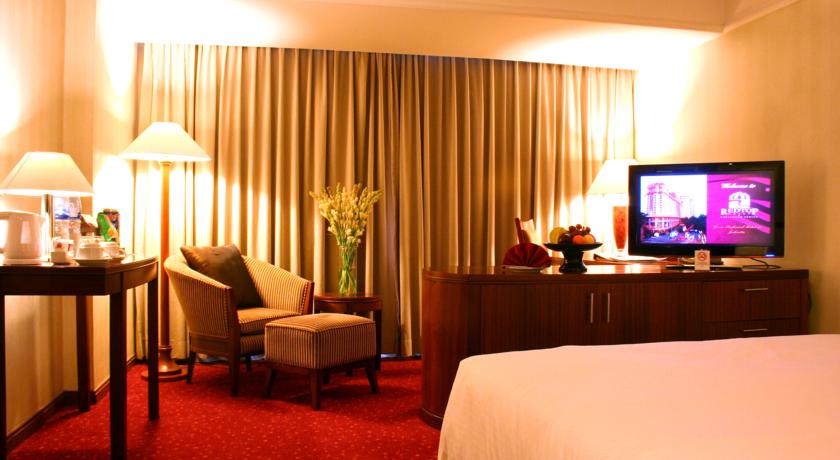Suasana kamar di RedTop Hotel (gambar ngambil di  booking.com)